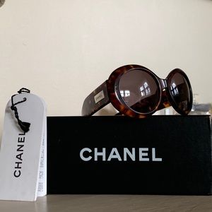 SOLD——Vintage Chanel Sunglasses